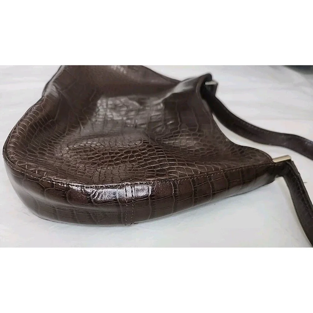 Casual Corner Leather Handbag Purse Crocodile Design Brown w/ Silver Hardware